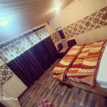 New Heaven Rose Hotel Pahalgam Bagian luar foto