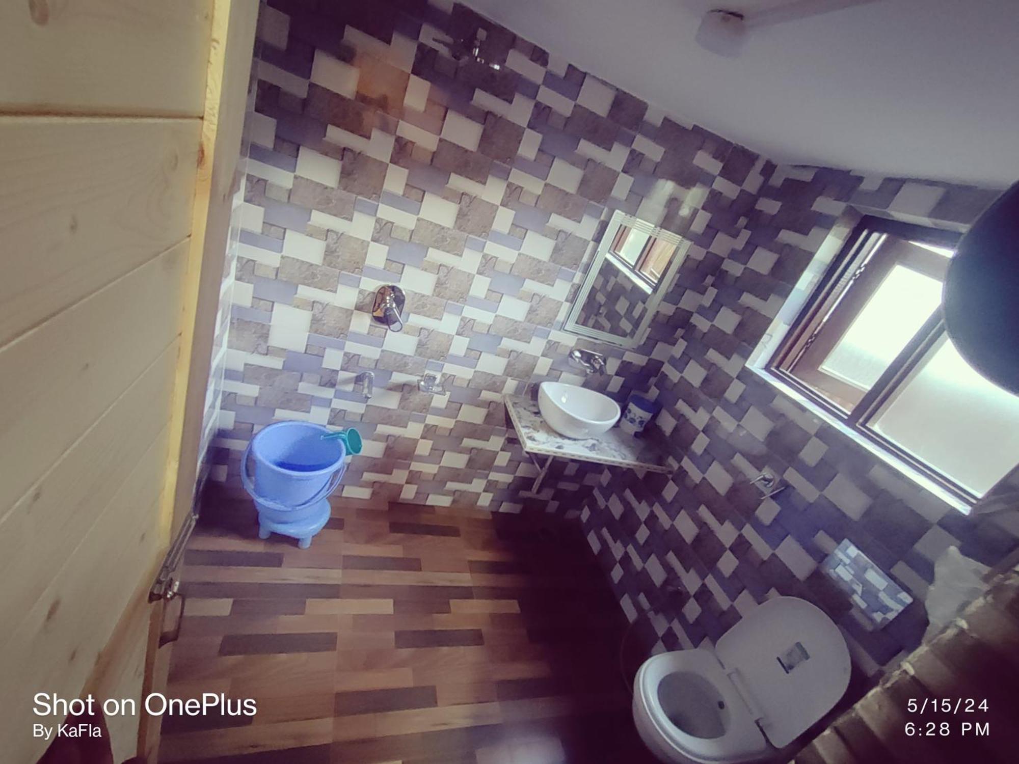 New Heaven Rose Hotel Pahalgam Bagian luar foto