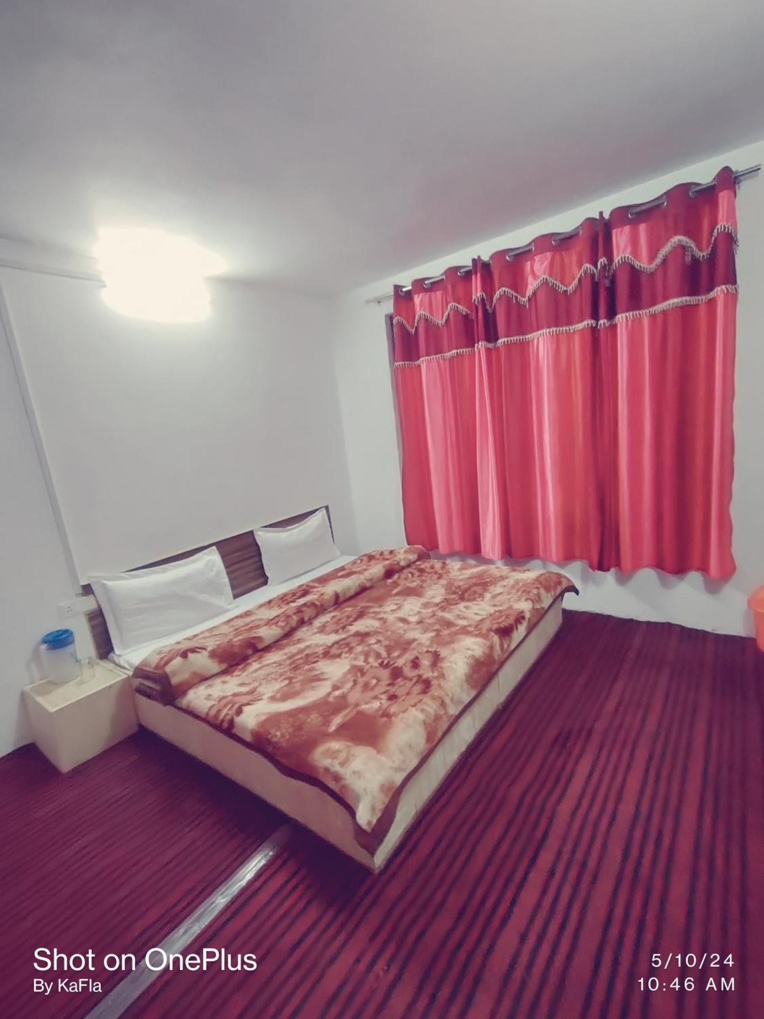 New Heaven Rose Hotel Pahalgam Bagian luar foto